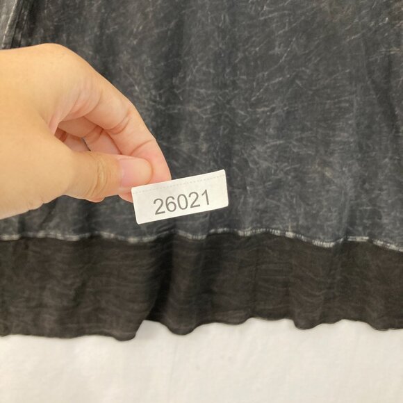 Jess & Jane Medium Gray Acid Wash Floral Artsy Asymmetric Long Sleeve Tunic - Picture 10 of 10